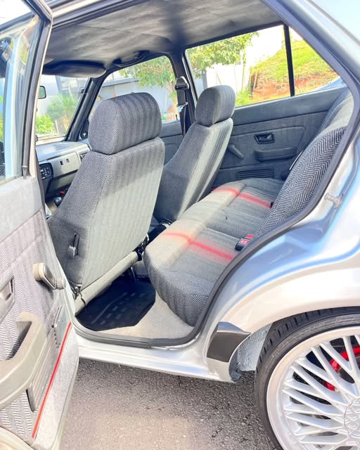 VOLKSWAGEN VOYAGE GL 1.8 TURBO - Imagem 14