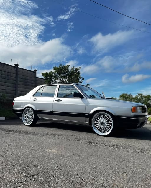VOLKSWAGEN VOYAGE GL 1.8 TURBO - Imagem 4