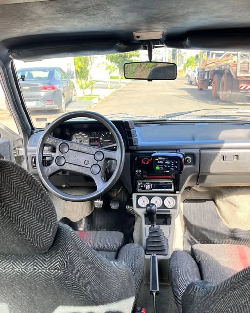 VOLKSWAGEN VOYAGE GL 1.8 TURBO - Imagem 8