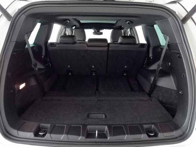 JEEP COMMANDER OVERLAND - Imagem 8