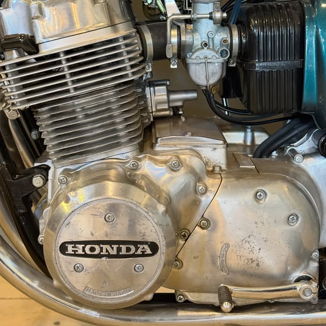 HONDA CB 750 FOUR - Imagem 15