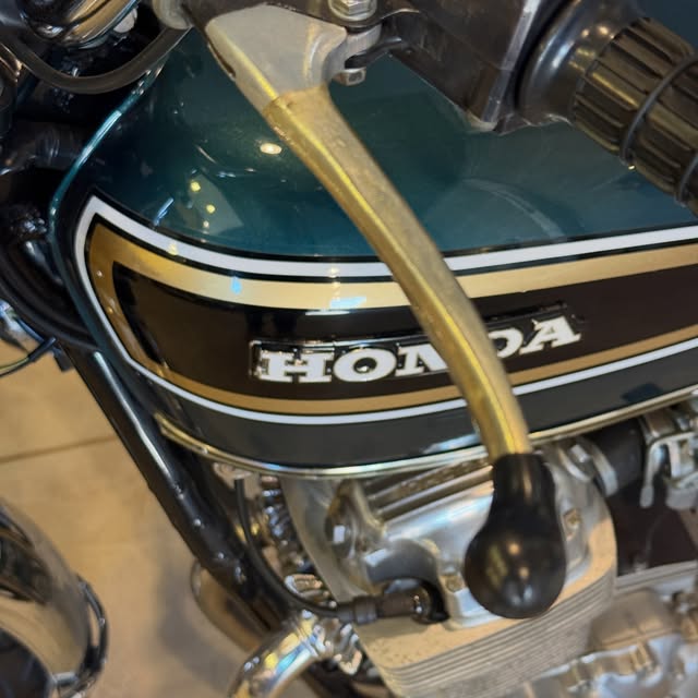 HONDA CB 750 FOUR - Imagem 10