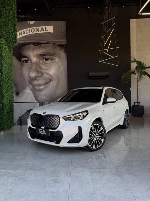 BMW IX1 XDRIVE30 M SPORT - Imagem 1