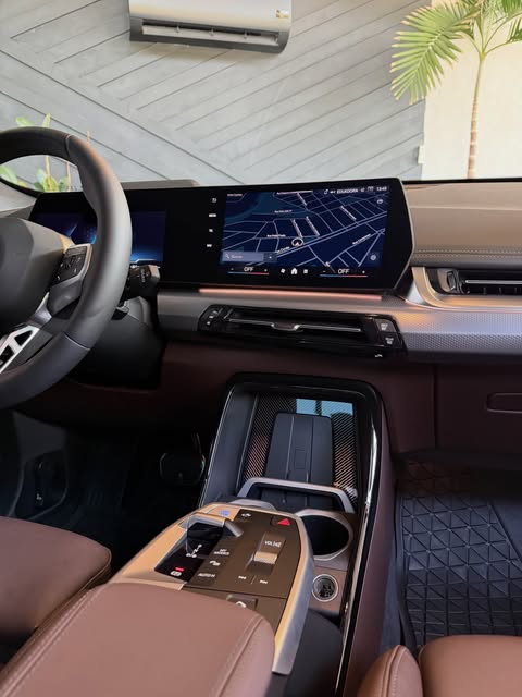 BMW IX1 XDRIVE30 M SPORT - Imagem 6