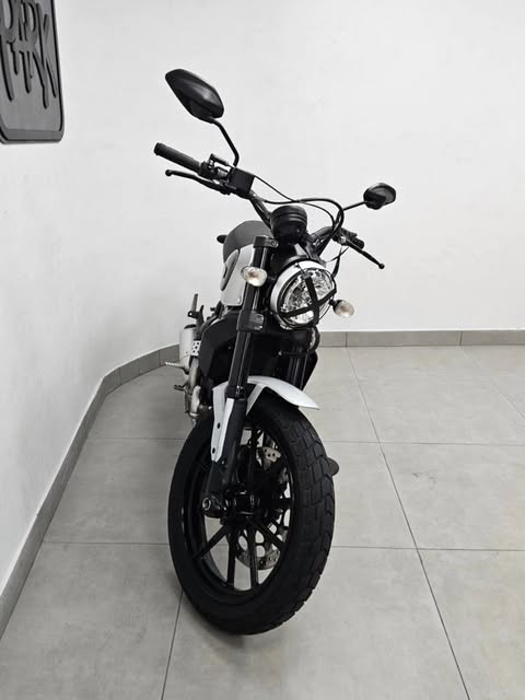 DUCATI SCRAMBLER ICON - Imagem 2