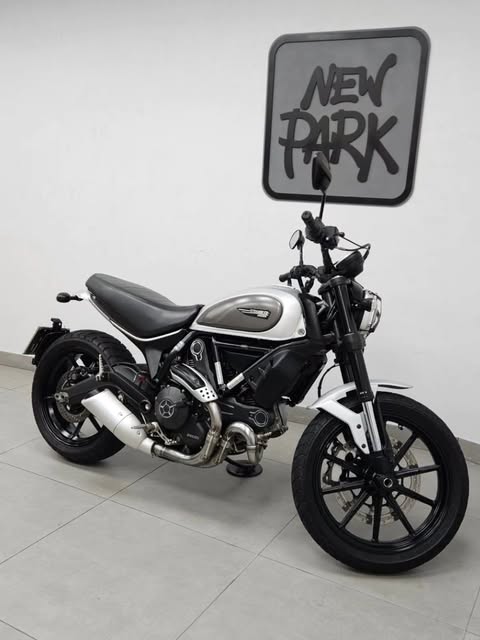 DUCATI SCRAMBLER ICON - Imagem 12