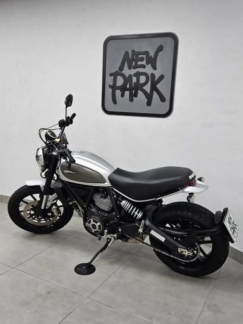 DUCATI SCRAMBLER ICON - Imagem 6
