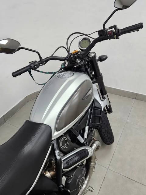 DUCATI SCRAMBLER ICON - Imagem 7