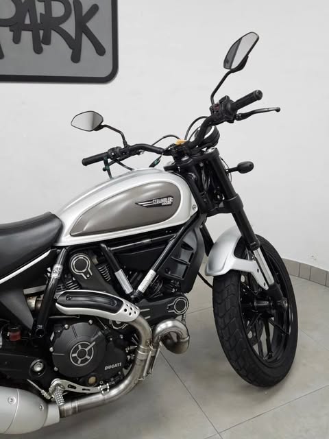 DUCATI SCRAMBLER ICON - Imagem 8