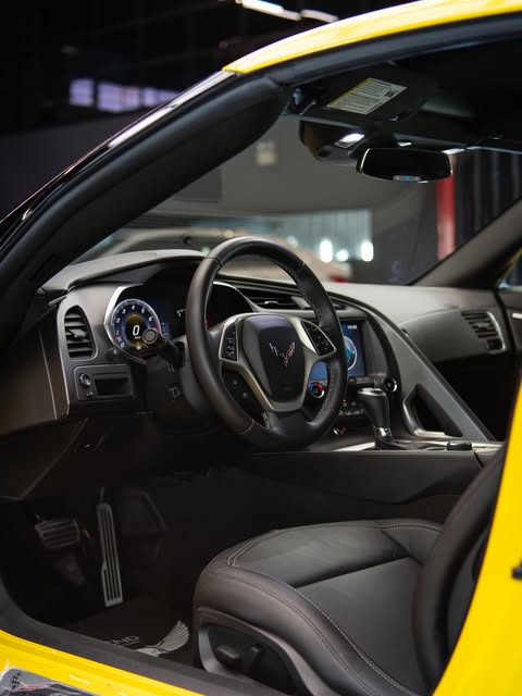 CHEVROLET CORVETTE STINGRAY - Imagem 2