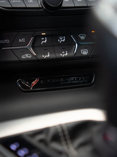 CHEVROLET CORVETTE STINGRAY - Imagem 16