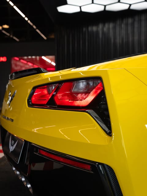 CHEVROLET CORVETTE STINGRAY - Imagem 3