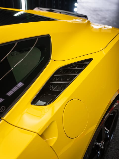 CHEVROLET CORVETTE STINGRAY - Imagem 7