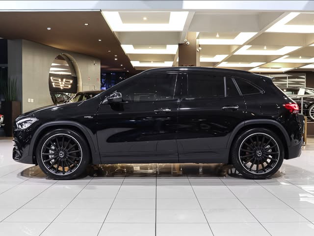MERCEDES-BENZ GLA AMG 35 - Imagem 2