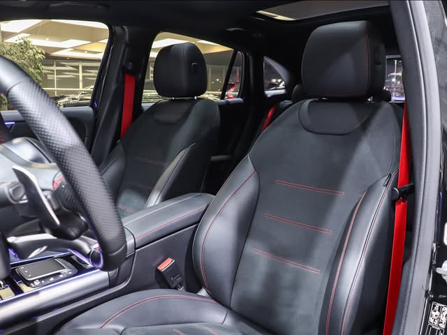 MERCEDES-BENZ GLA AMG 35 - Imagem 7