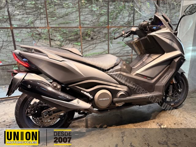 KYMCO AK 550 - Imagem 7