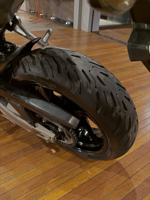 HONDA CBR 650F - Imagem 9