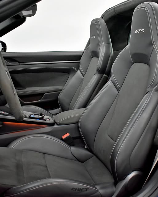 PORSCHE 911 TARGA 4 GTS - Imagem 6