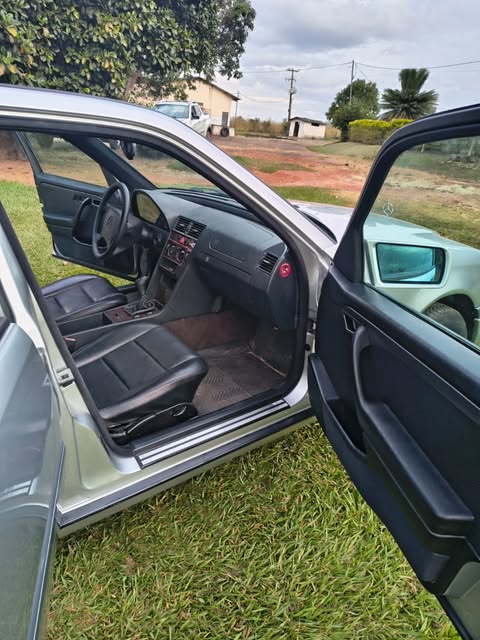 MERCEDES-BENZ C180 - Imagem 9
