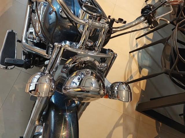 HARLEY-DAVIDSON SOFTAIL DELUXE FLSTN - Imagem 5