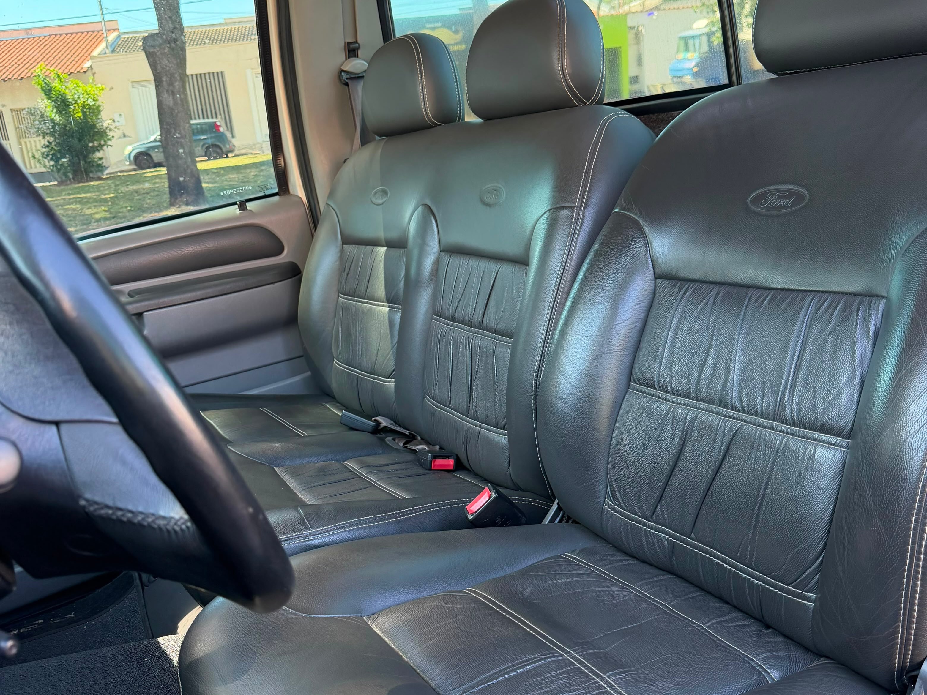 FORD F-250 XLT - Imagem 10