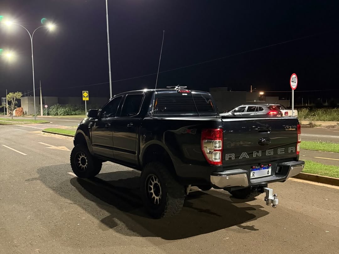 FORD RANGER XLT - Imagem 2