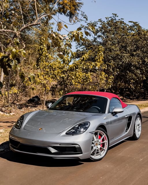 PORSCHE 718 BOXSTER GTS - Imagem 1