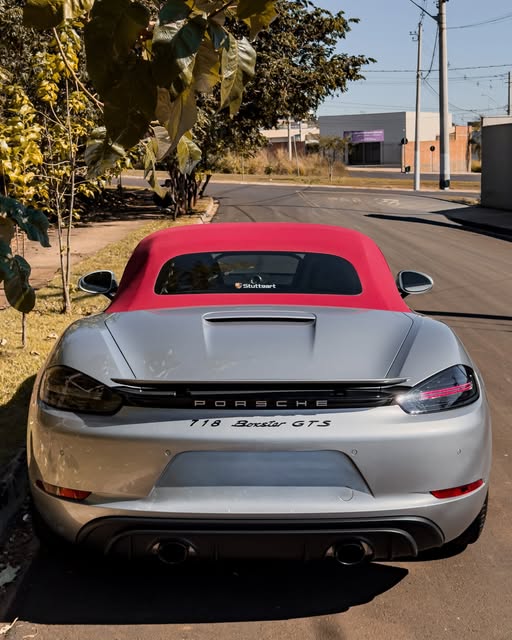PORSCHE 718 BOXSTER GTS - Imagem 3