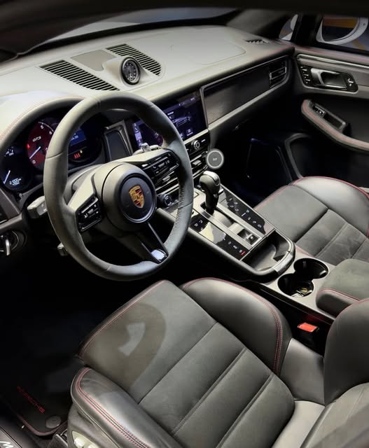 PORSCHE MACAN GTS - Imagem 3