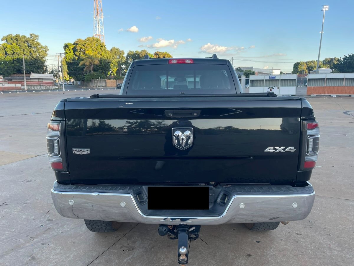 RAM 2500 LARAMIE - Imagem 10
