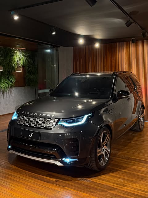 LAND ROVER DISCOVERY D300 - Imagem 1
