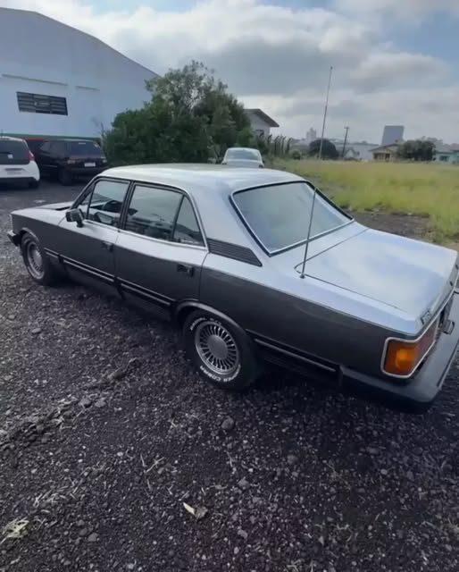 CHEVROLET OPALA DIPLOMATA 4.1 250/S - Imagem 8