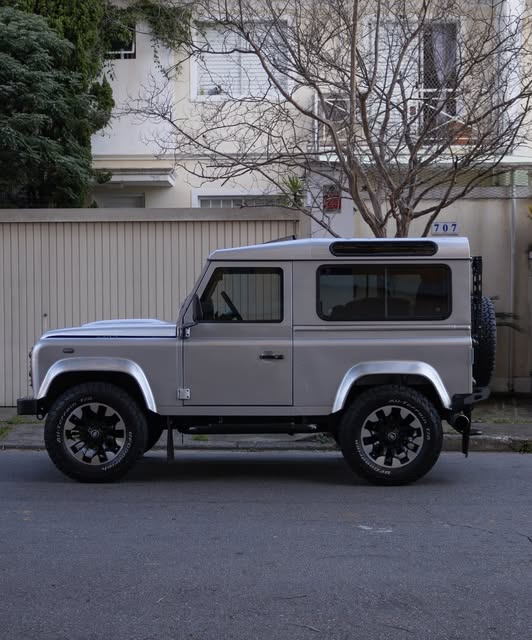 LAND ROVER DEFENDER 90 CSW - Imagem 3