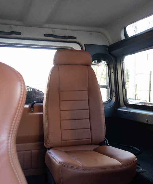 LAND ROVER DEFENDER 90 CSW - Imagem 7