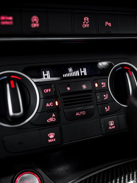 AUDI RS Q3 - Imagem 15