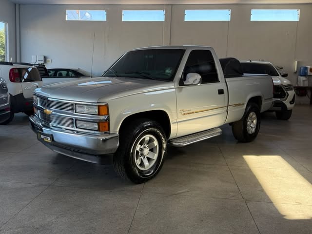 CHEVROLET SILVERADO - Imagem 2