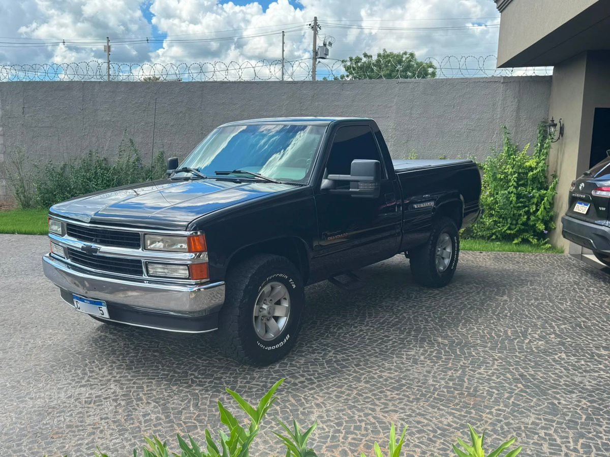 CHEVROLET SILVERADO - Imagem 3