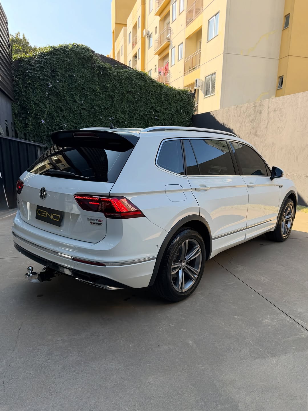 VOLKSWAGEN TIGUAN R-LINE - Imagem 4