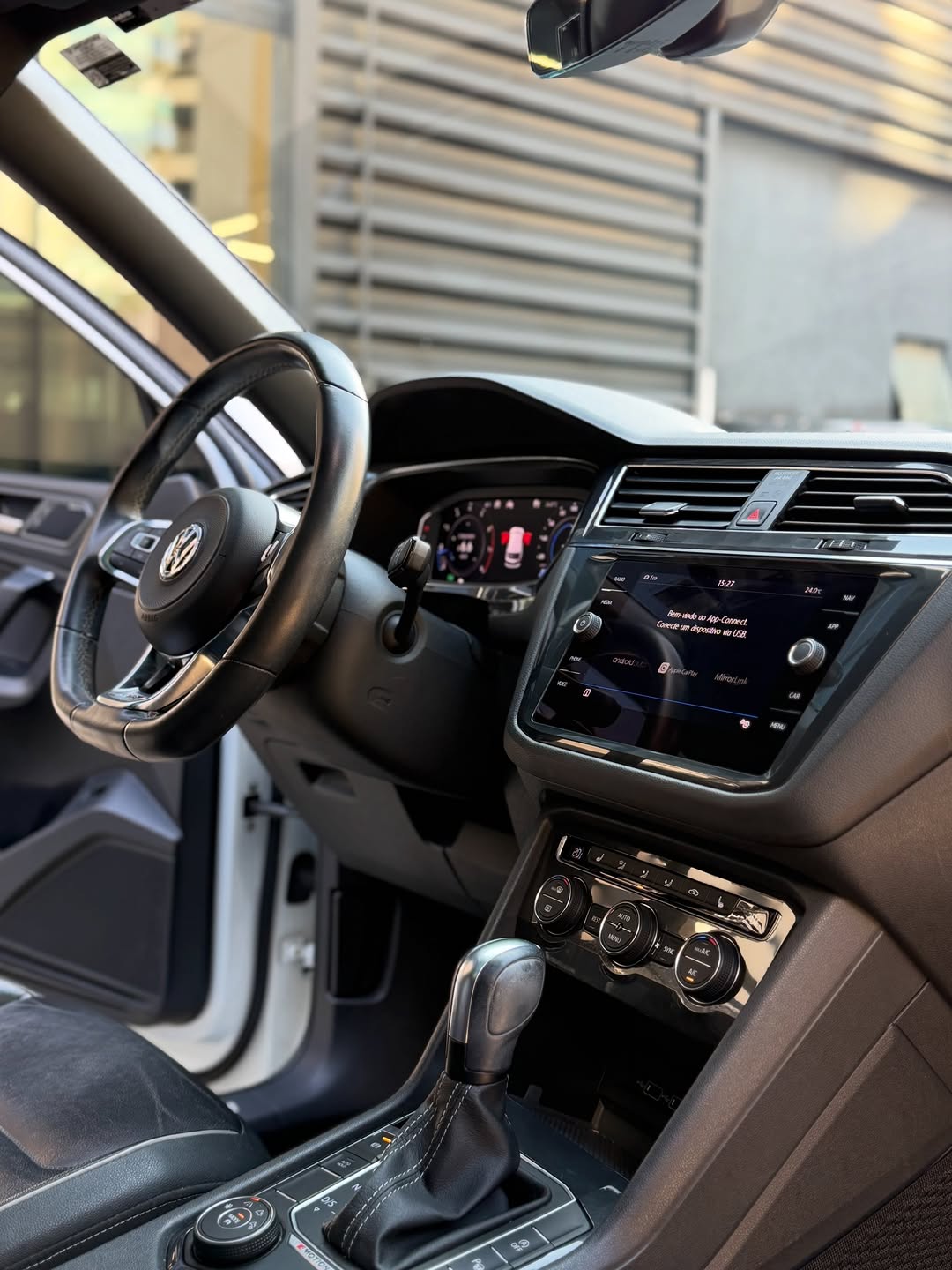 VOLKSWAGEN TIGUAN R-LINE - Imagem 7