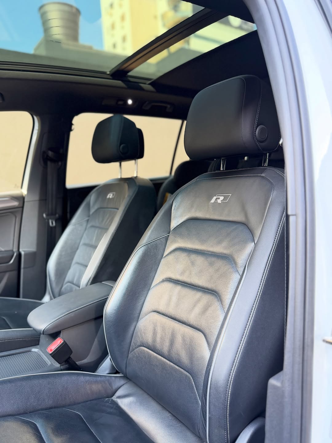 VOLKSWAGEN TIGUAN R-LINE - Imagem 8