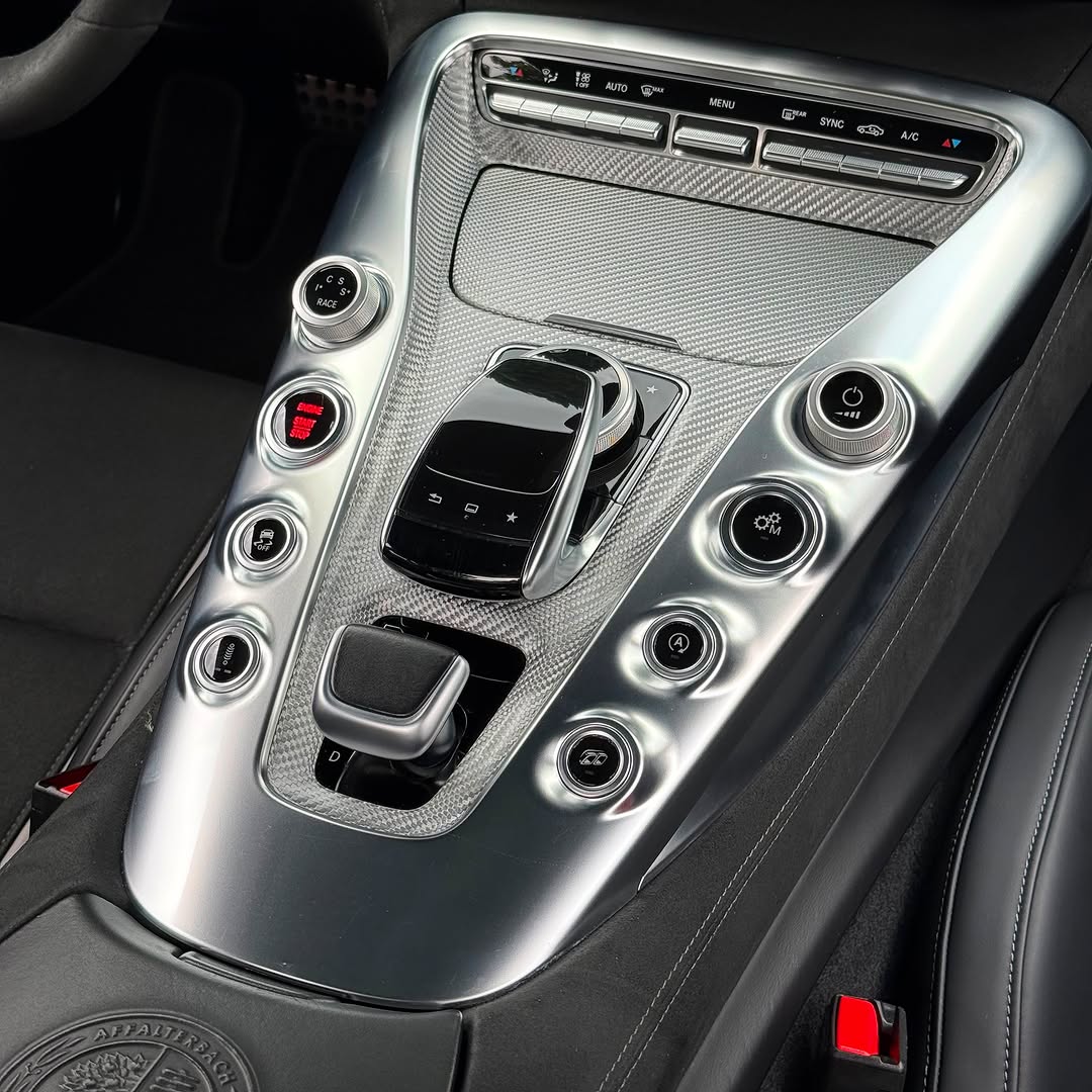 MERCEDES-BENZ AMG GT-S - Imagem 2
