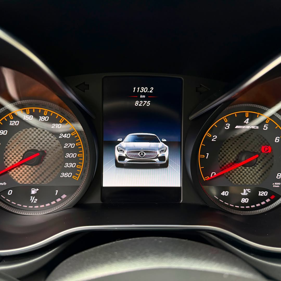 MERCEDES-BENZ AMG GT-S - Imagem 10
