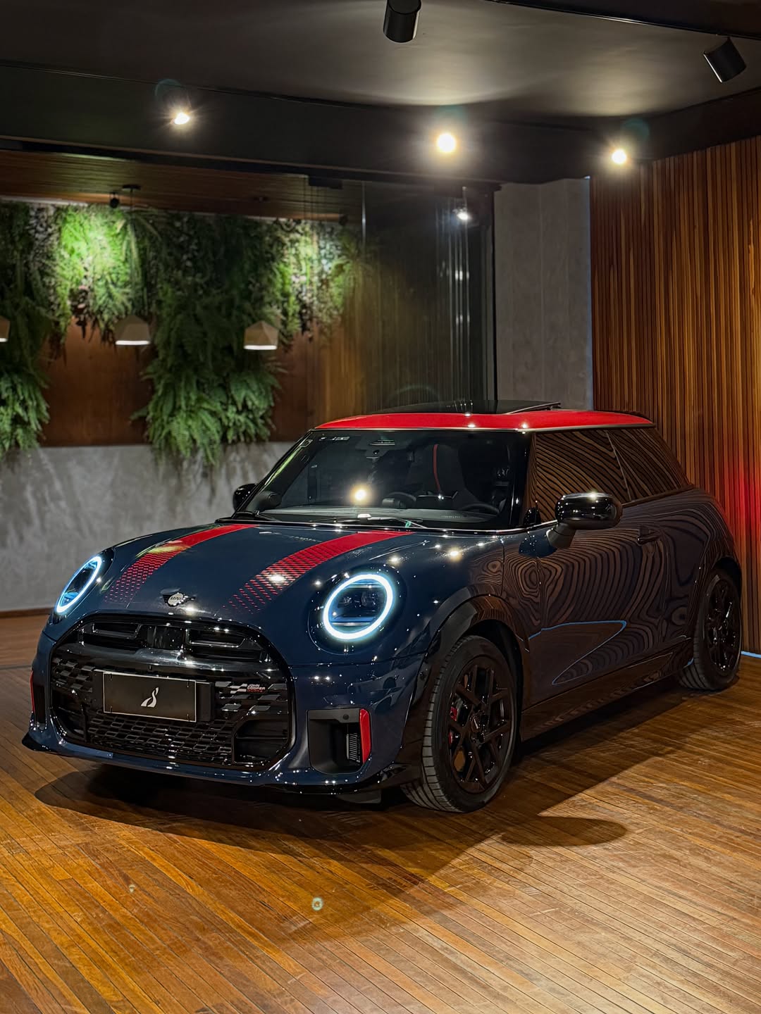 MINI COOPER JOHN COOPER WORKS - Imagem 1