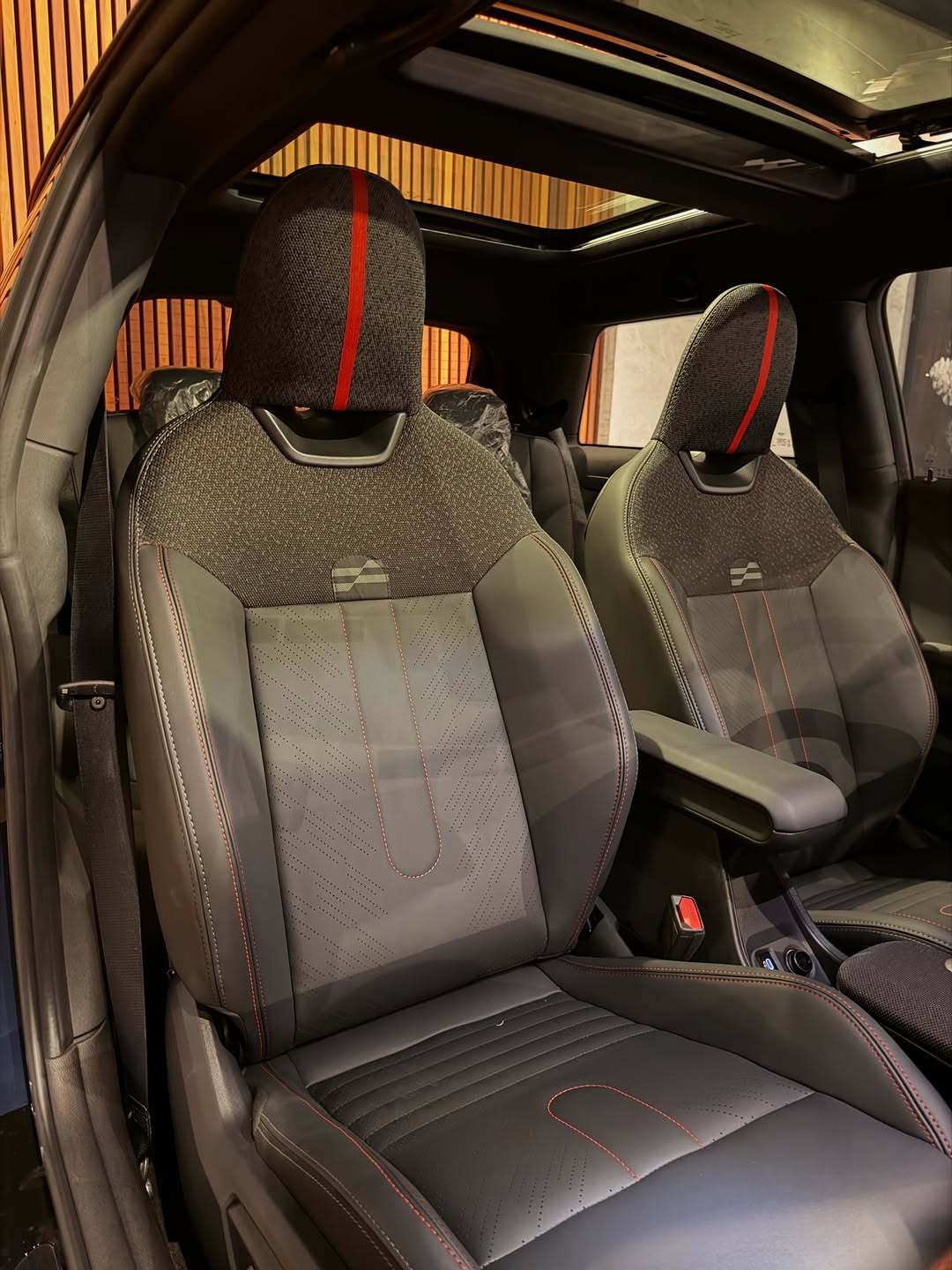 MINI COOPER JOHN COOPER WORKS - Imagem 10