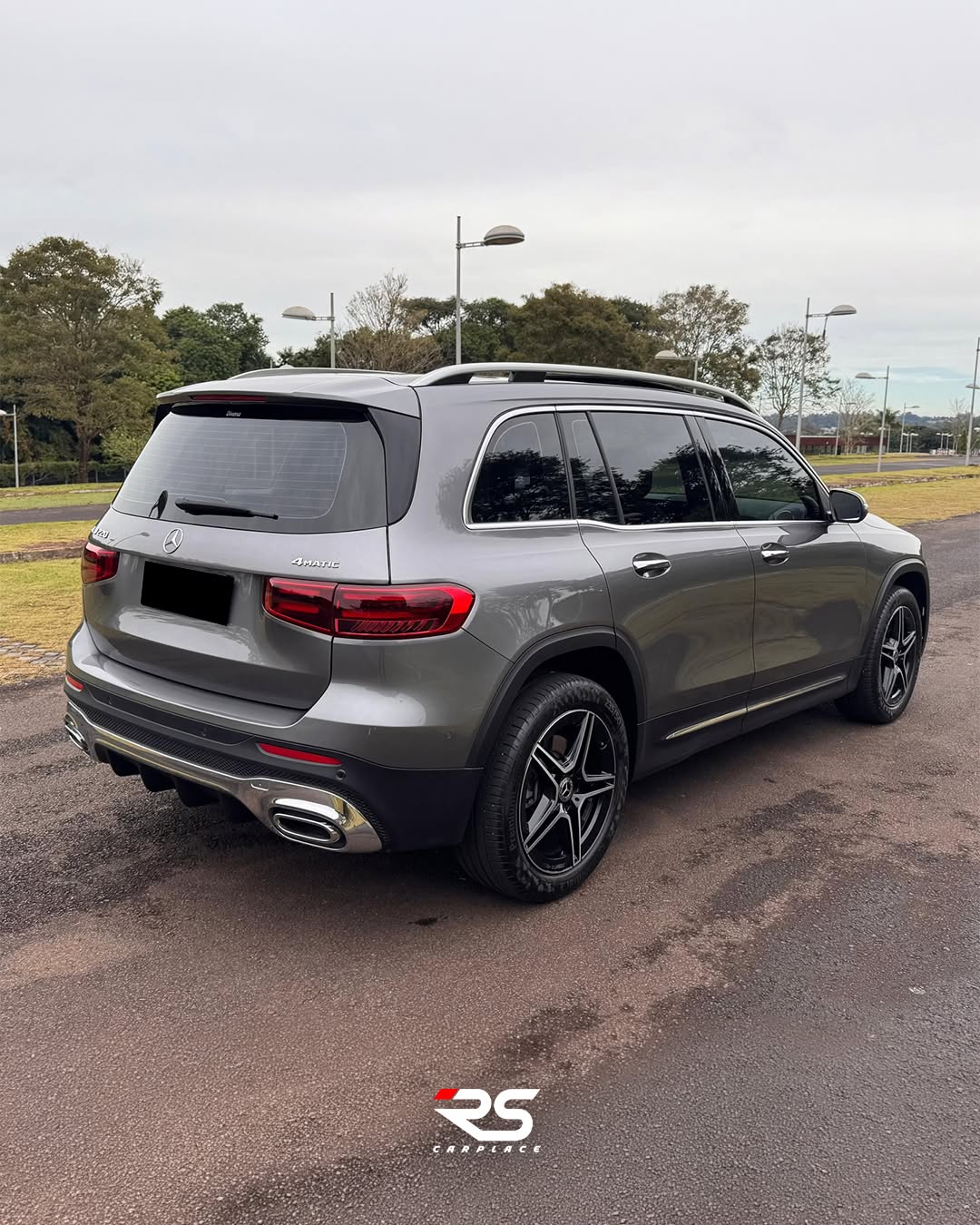 MERCEDES-BENZ GLB 220 AMG LINE - Imagem 4
