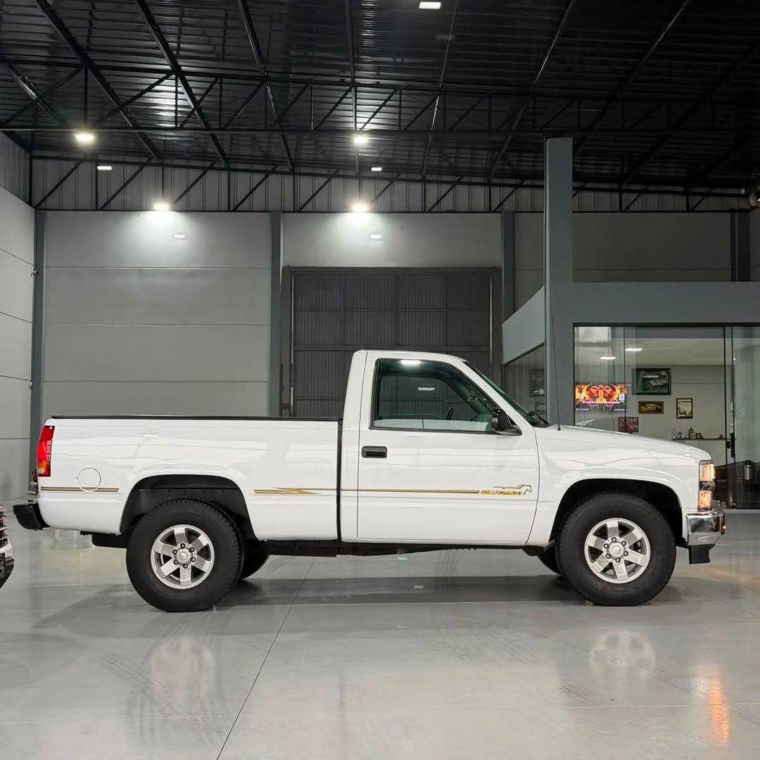 CHEVROLET SILVERADO - Imagem 2