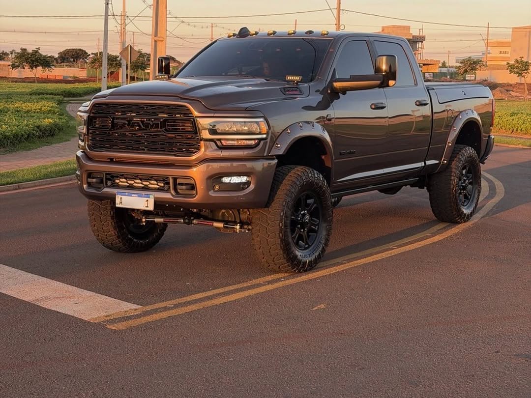 RAM 2500 LARAMIE - Imagem 2