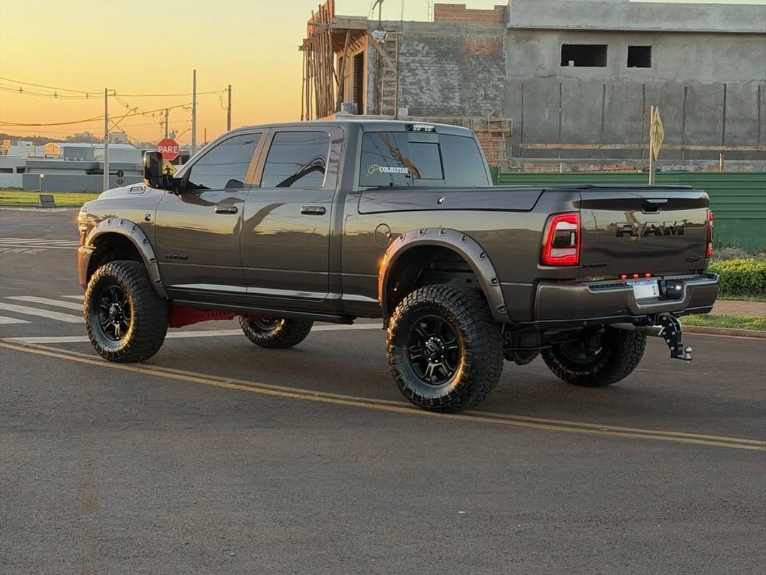 RAM 2500 LARAMIE - Imagem 4