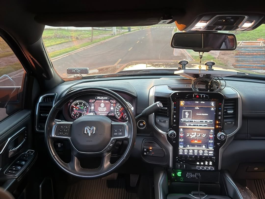 RAM 2500 LARAMIE - Imagem 6