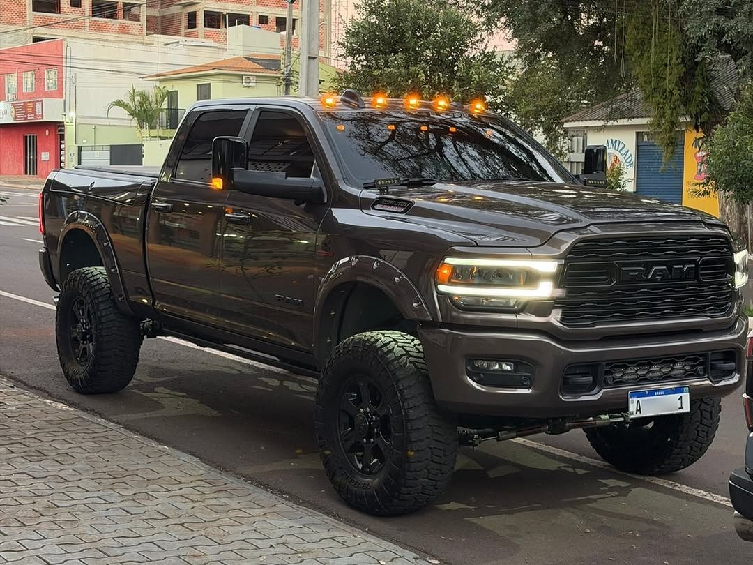 RAM 2500 LARAMIE - Imagem 9